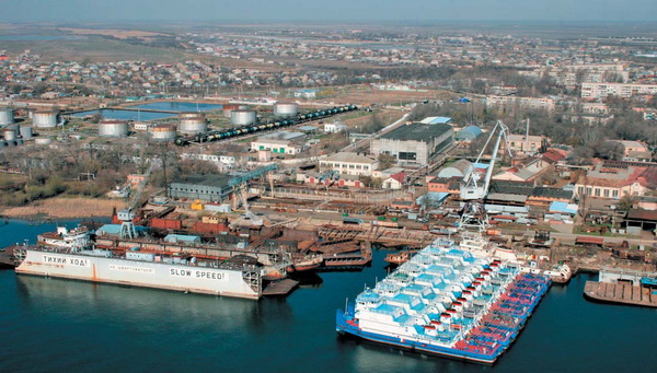 Морской порт Оля.jpg